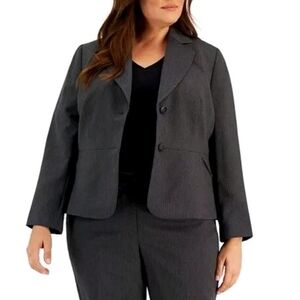 Le Suit Womens Jacket Size 18W Charcoal Pinstripe Two Button Blazer